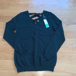 Green stitch fix sweater with v neck front and cut out in the back